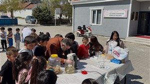 ASÜBTAM’DAN İLÇE OKULLARINA BİLİM SEVDİRME VE UYGULAMALI BİLİM ATÖLYELERİ ETKİNLİĞİ